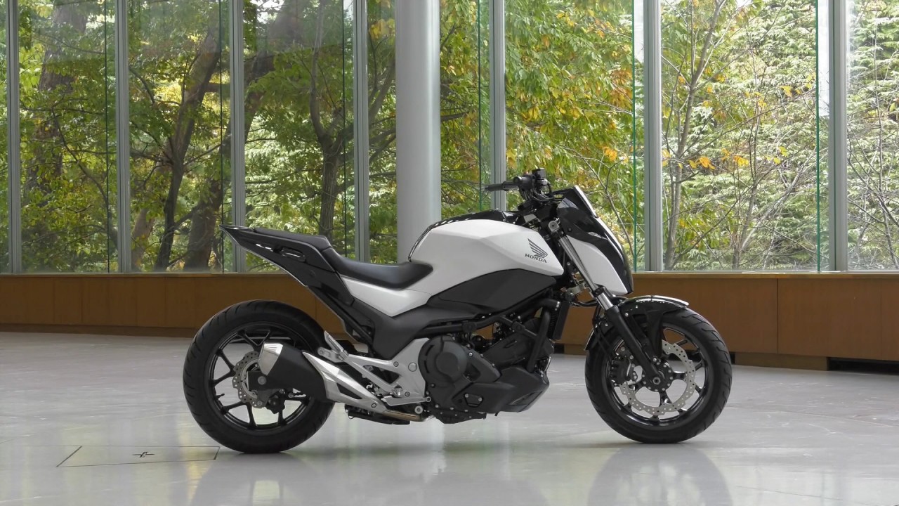 Honda’s Rider Assist: A bike that doesn’t fall (CES 2017)