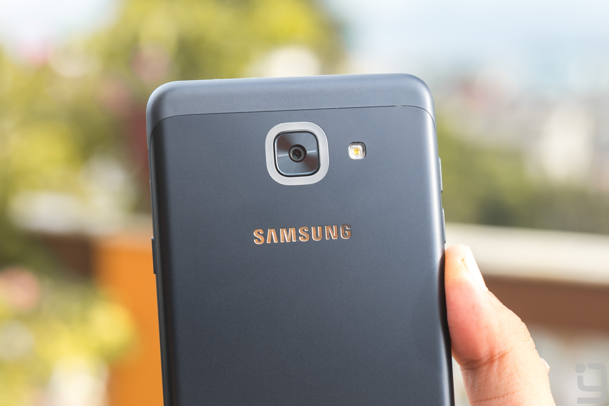 Samsung Galaxy J7 Max Camera review