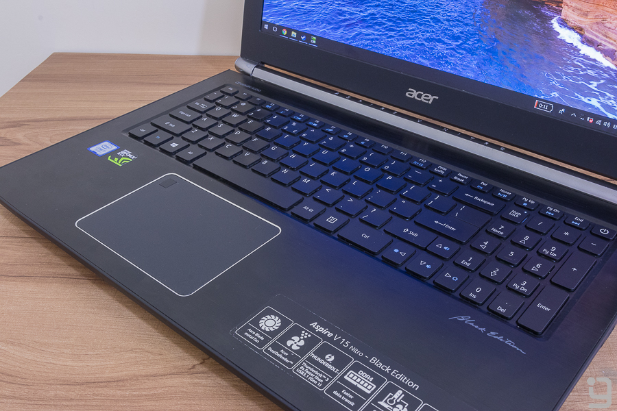 Acer Aspire V Nitro Review keyboard 