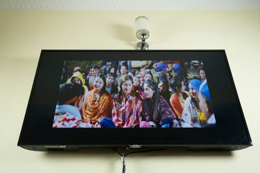 Yasuda YS-55UC3 55-inch 4K TV viewing angles 1