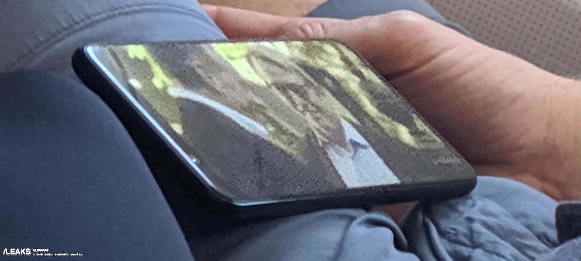 google pixel 4xl spotted on airplane