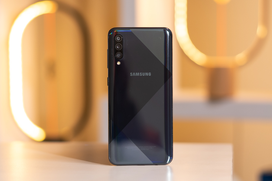 Samsung Galaxy A50s back design camera setup