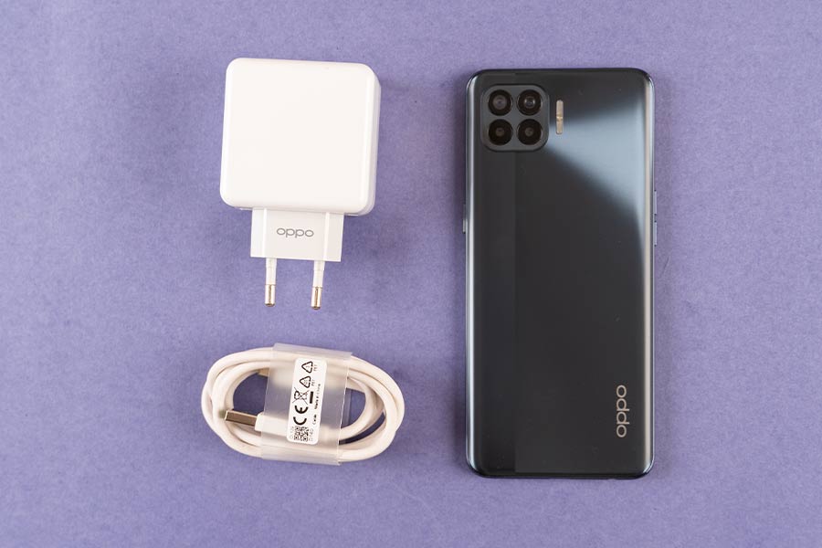 OPPO F17 Pro - Charger