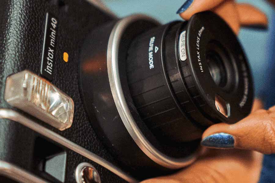 Fujifilm Instax Mini 40 lens