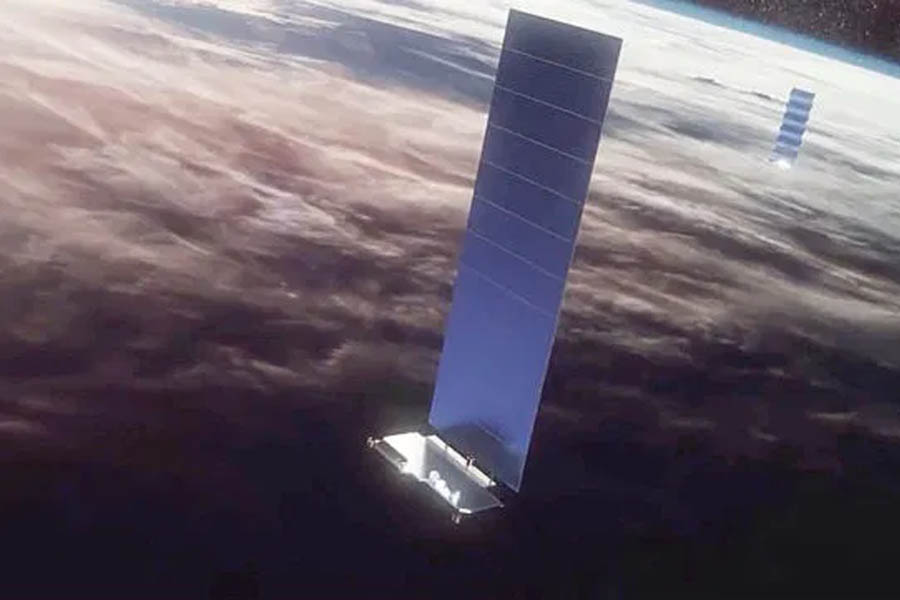 SpaceX Starlink satellite