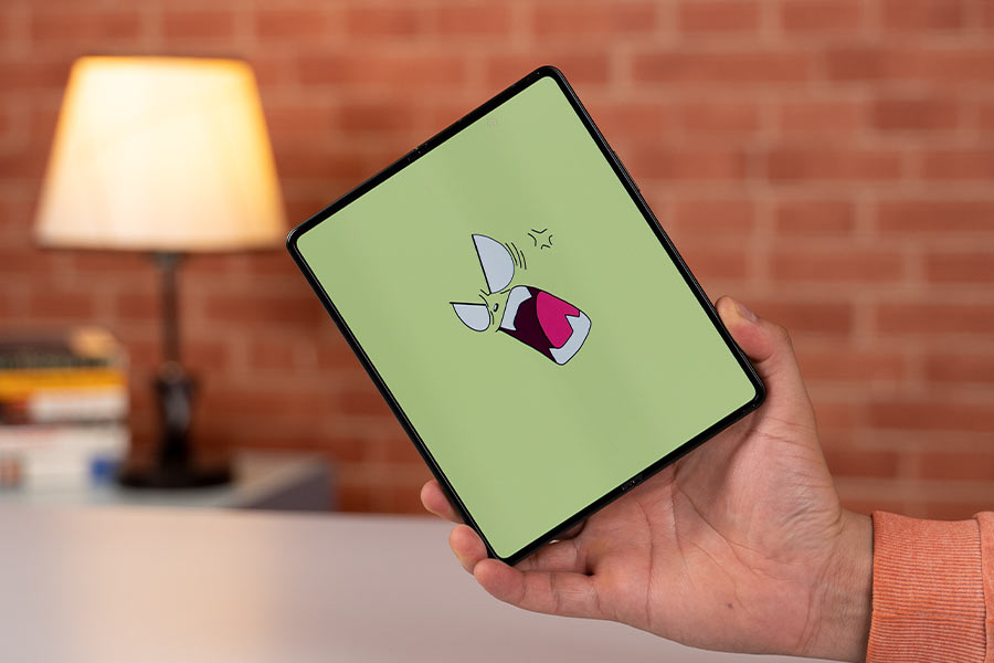 Samsung Galaxy Z Fold 3 Display - 1