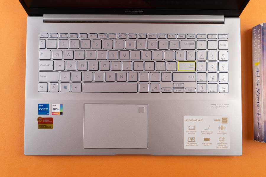 Asus VivoBook 15 - Keyboard - Trackpad