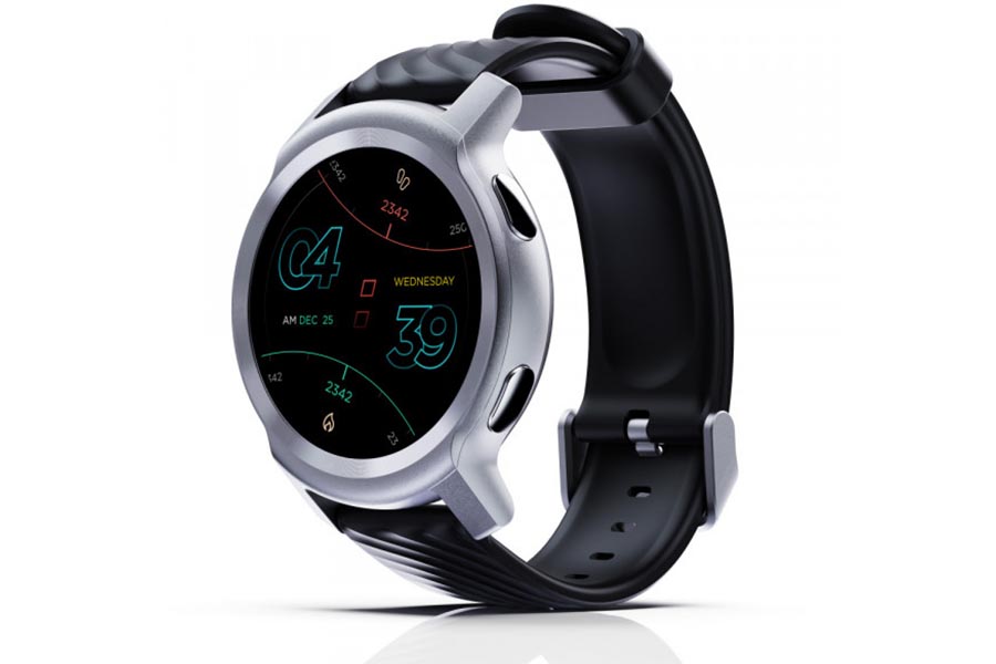 Moto Watch 100 Design and Display
