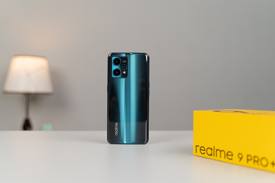 Realme 9 Pro+ - Design
