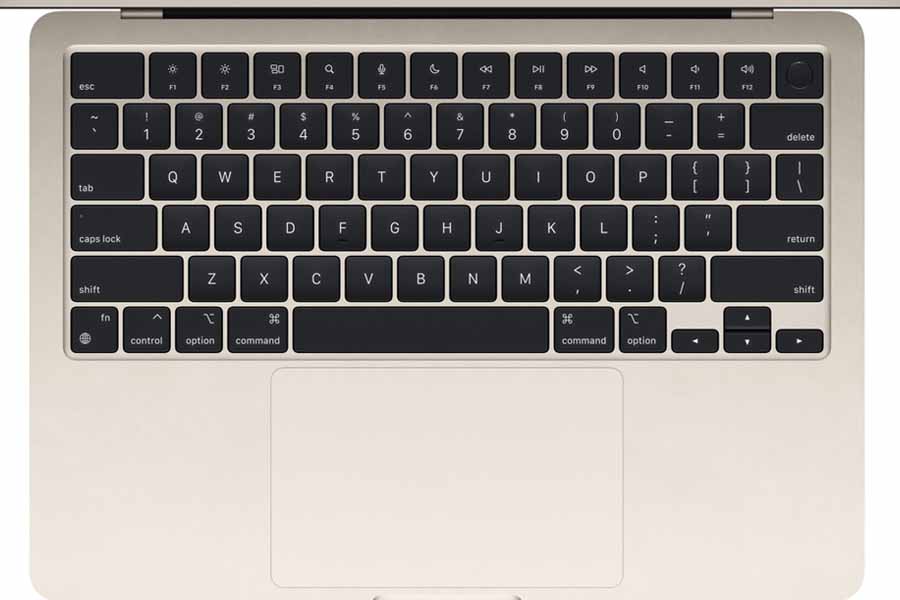 Apple MacBook Air M2 Magic Keyboard