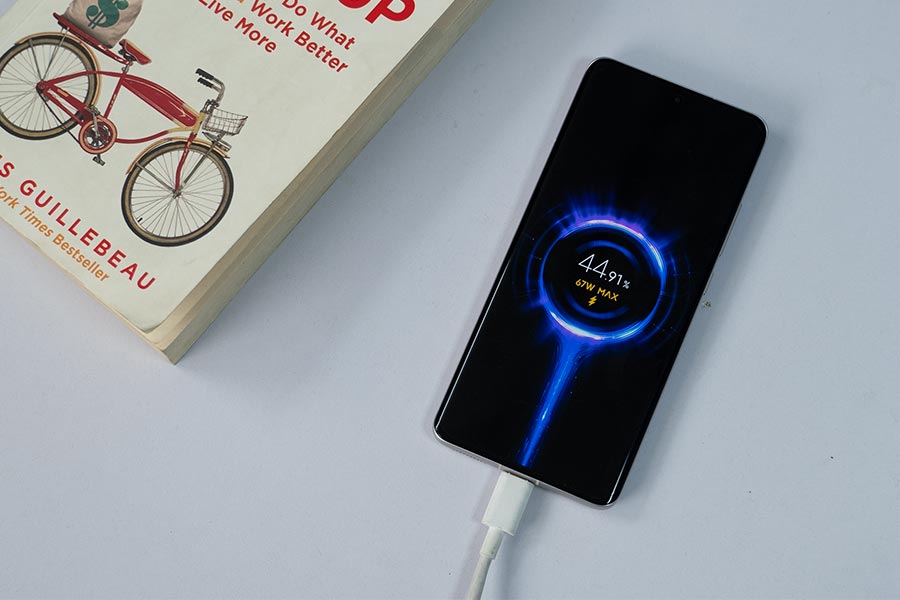 Xiaomi 12 - Charging