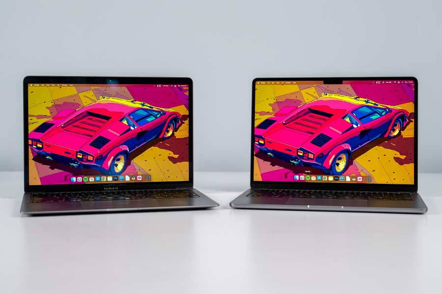 Apple MacBook Air M2 vs M1 - Display