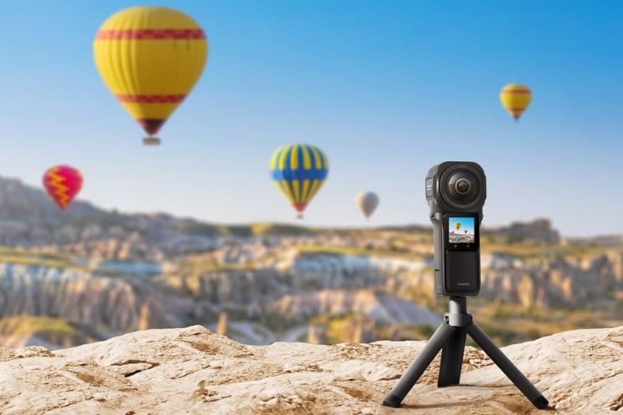 Insta360 ONE RS 1-inch 360 Edition Design