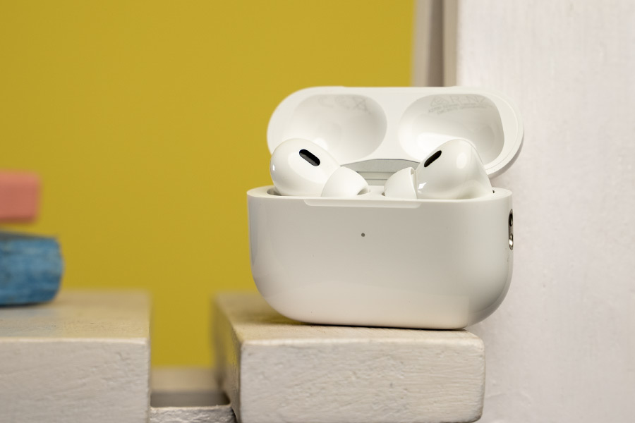 Apple AirPods Pro 2nd Generation - Design 1