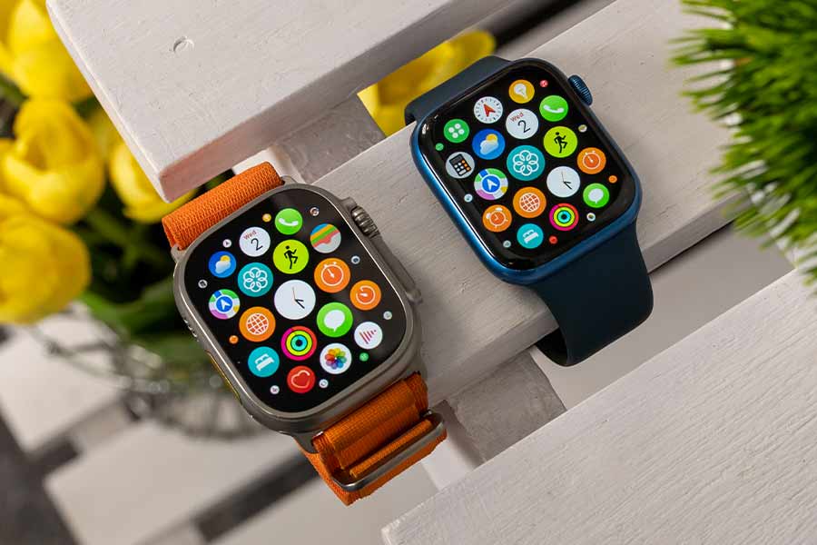 Apple Watch Ultra vs Series 7 - Display