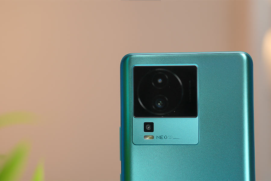 iQOO Neo 7 - Back Cameras