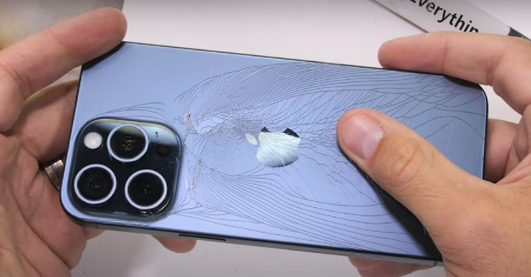 iPhone 15 Pro Max Durability test