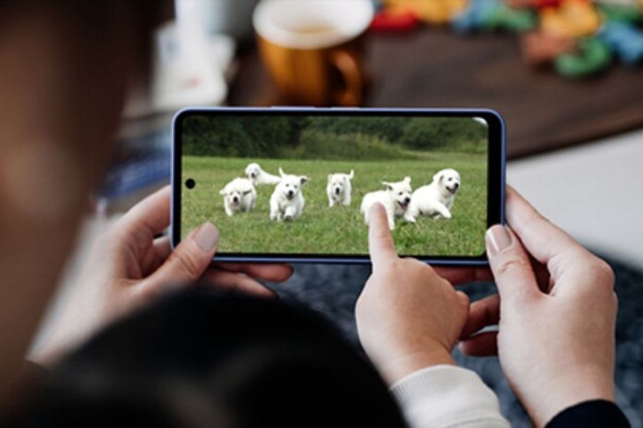 Aquos Wish 5 Camera