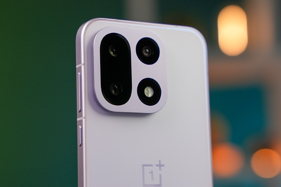 OnePlus-15-Camera OnePlus 15 Review, Almost perfect, just that one thing