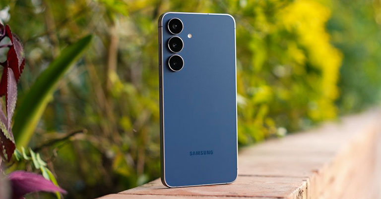 Samsung Galaxy S25 FE Review: Great value or some compromises? Samsung Galaxy S25 FE Review