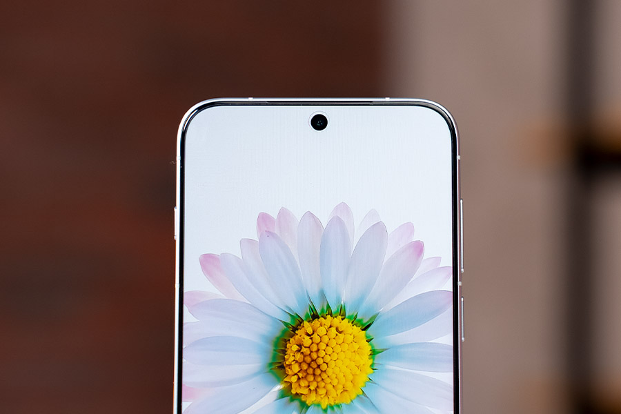 Vivo X300 Pro Front Camera